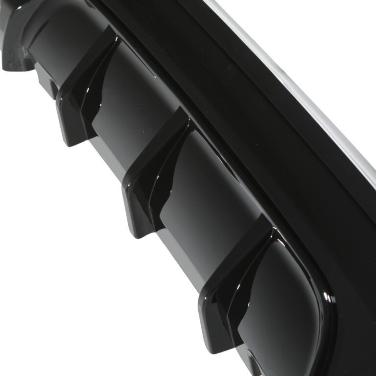 BMW 2 Series F22 Rear Diffuser - Close