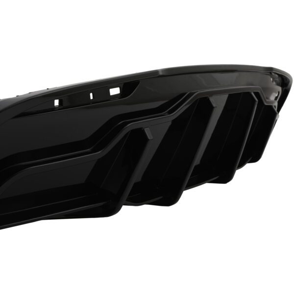 Tesla Model Y 2020 - Rear Diffuser Close